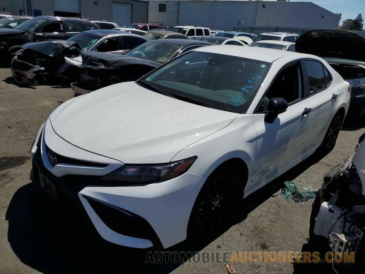 4T1G11AK3MU480725 TOYOTA CAMRY 2021