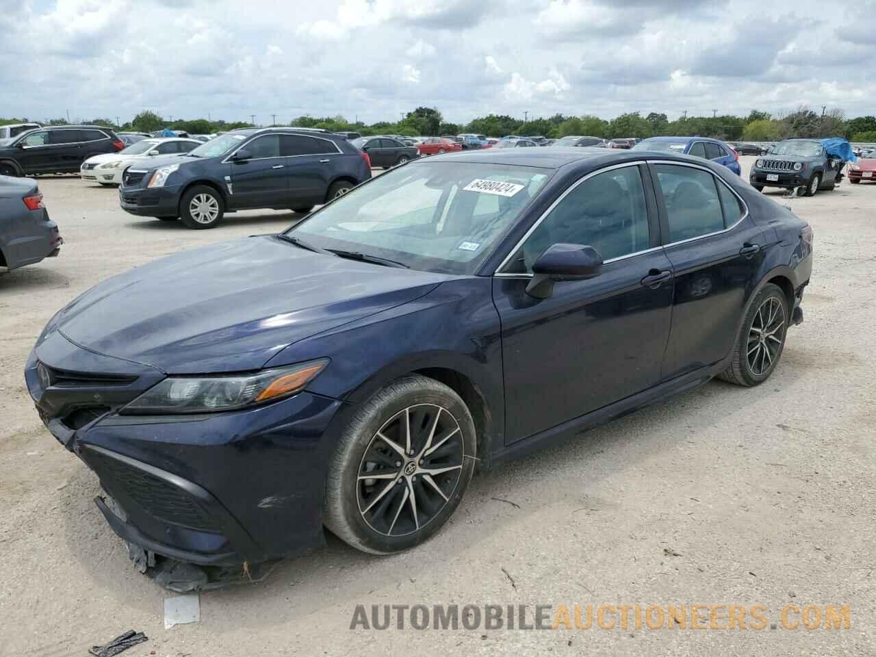 4T1G11AK3MU485228 TOYOTA CAMRY 2021