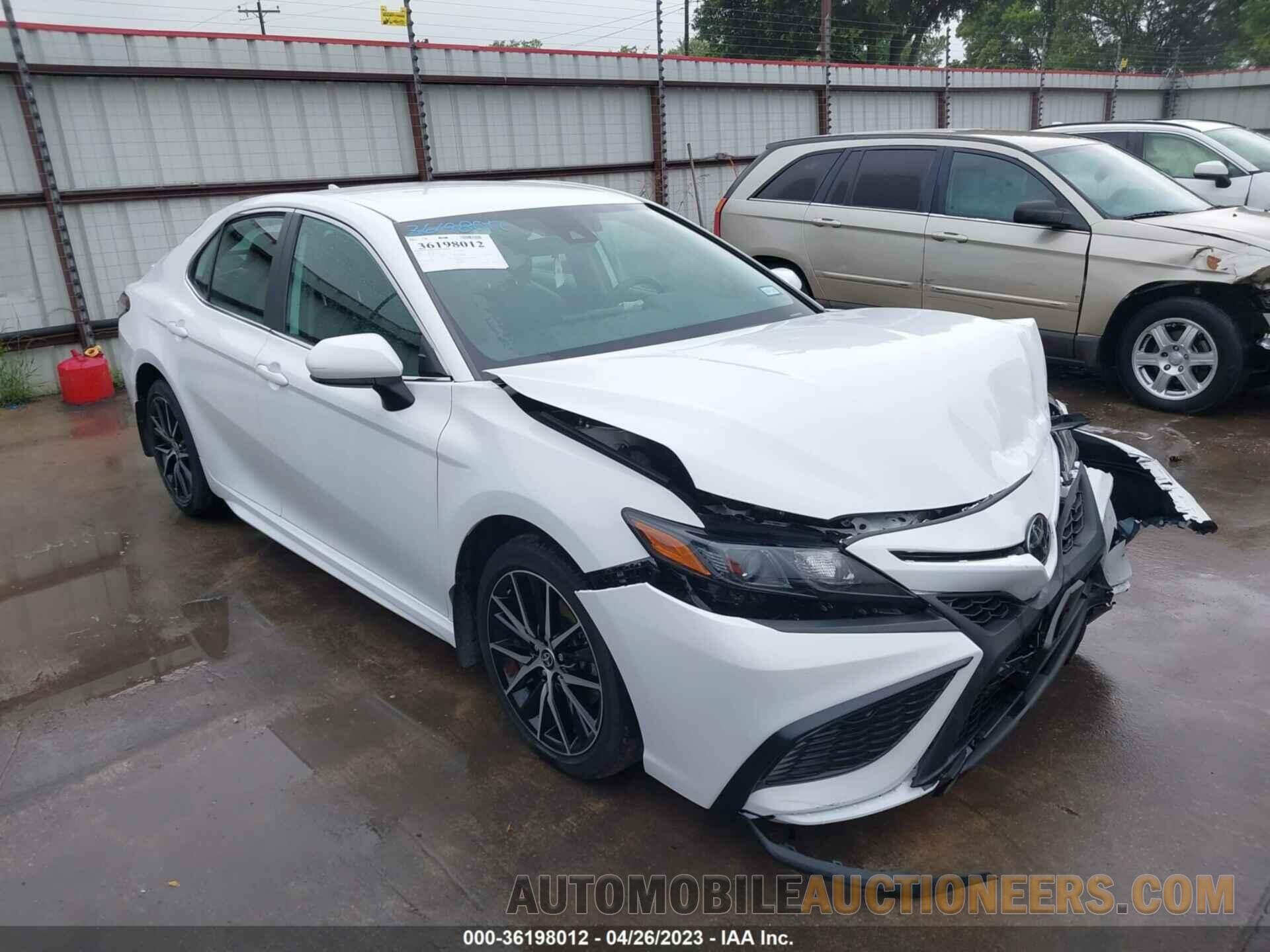 4T1G11AK3MU497301 TOYOTA CAMRY 2021