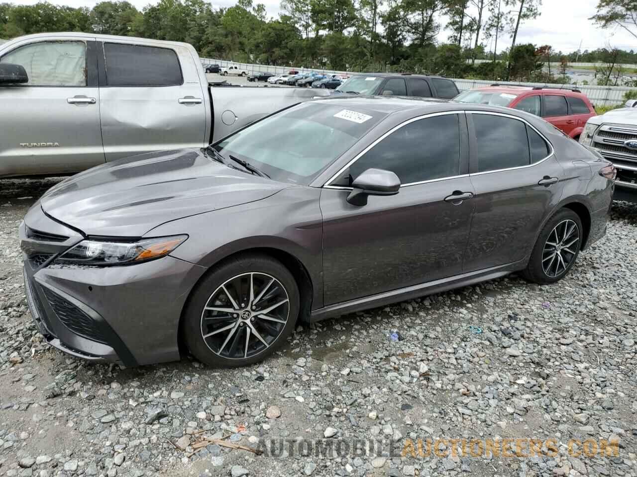 4T1G11AK3MU539045 TOYOTA CAMRY 2021