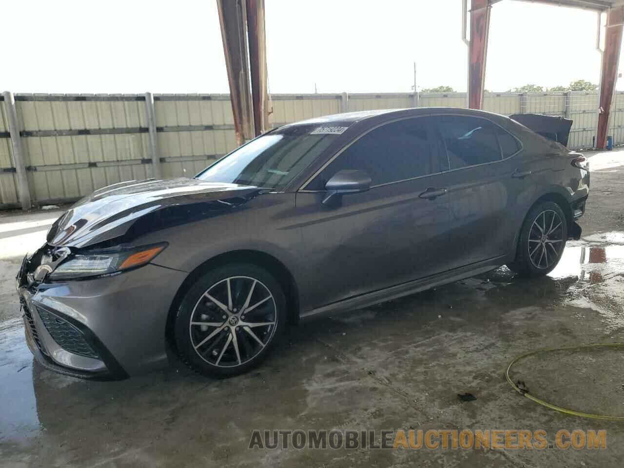 4T1G11AK3MU541636 TOYOTA CAMRY 2021