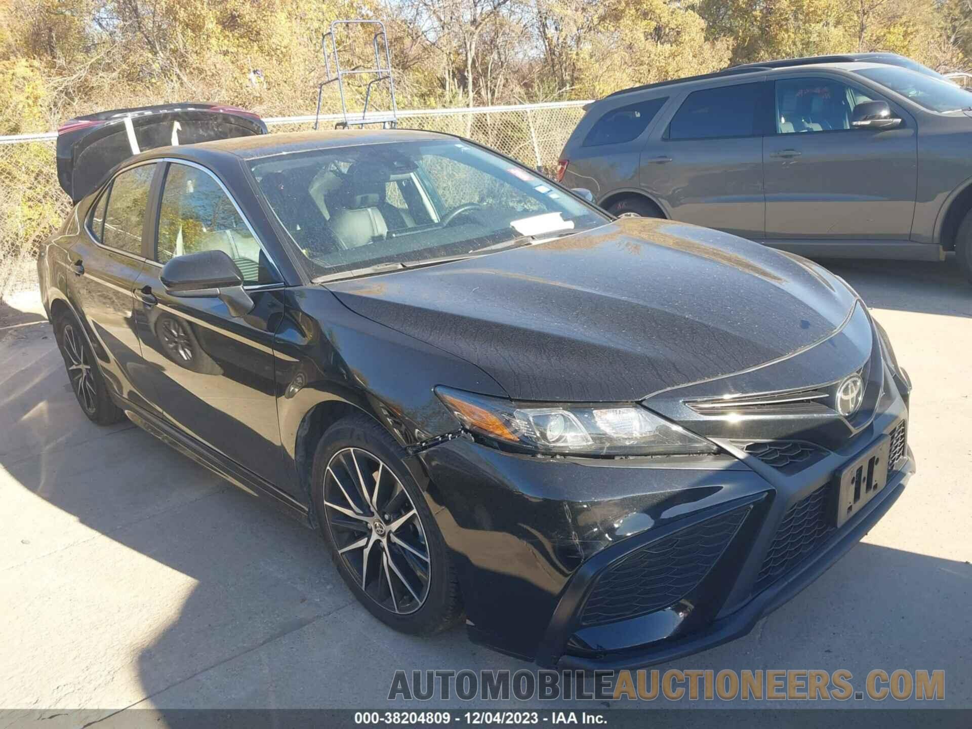 4T1G11AK3MU547050 TOYOTA CAMRY 2021