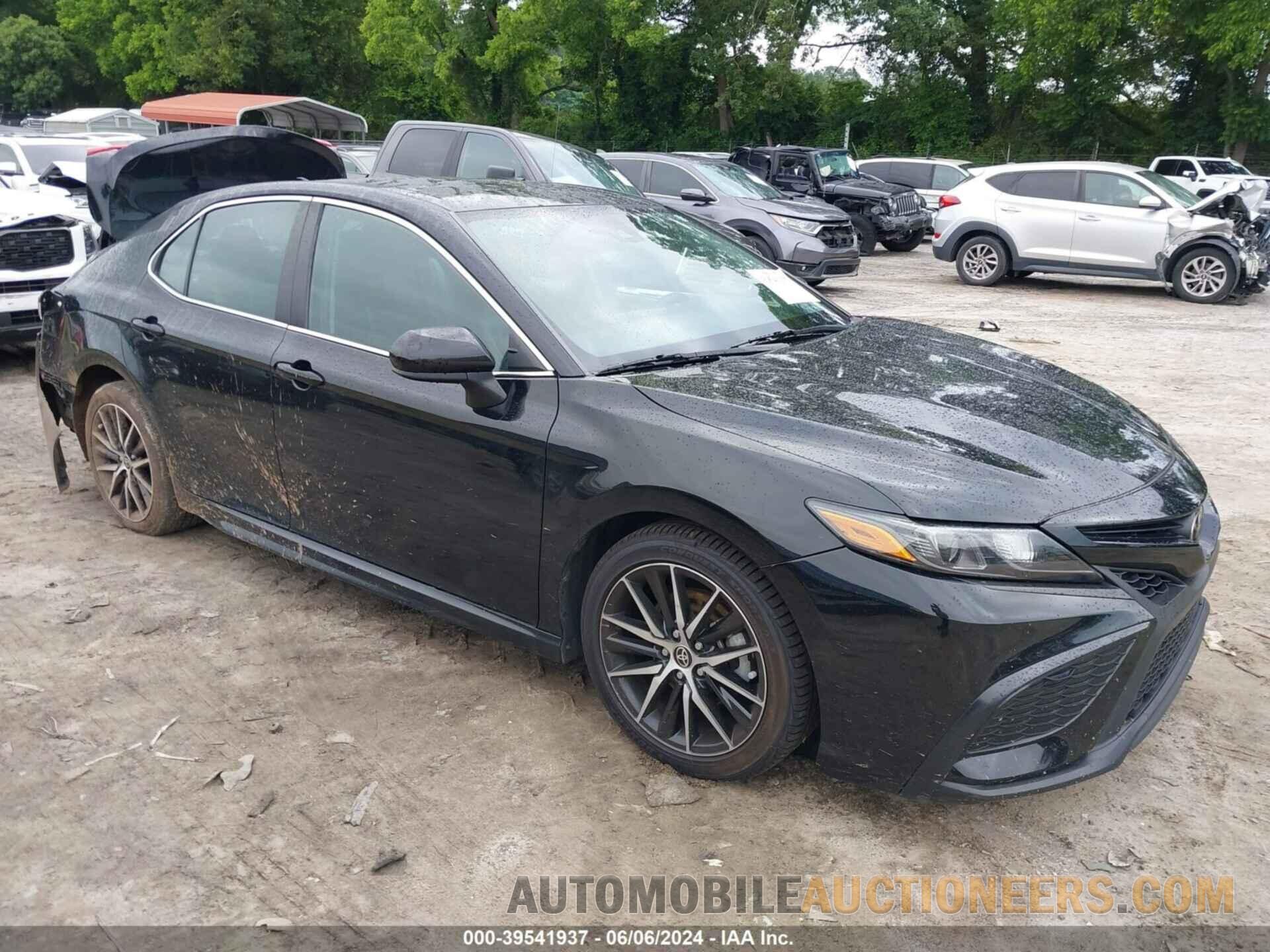 4T1G11AK3MU552359 TOYOTA CAMRY 2021