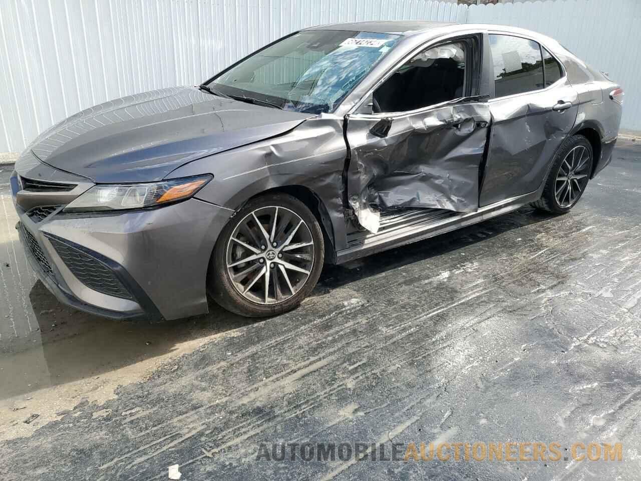 4T1G11AK3MU557366 TOYOTA CAMRY 2021