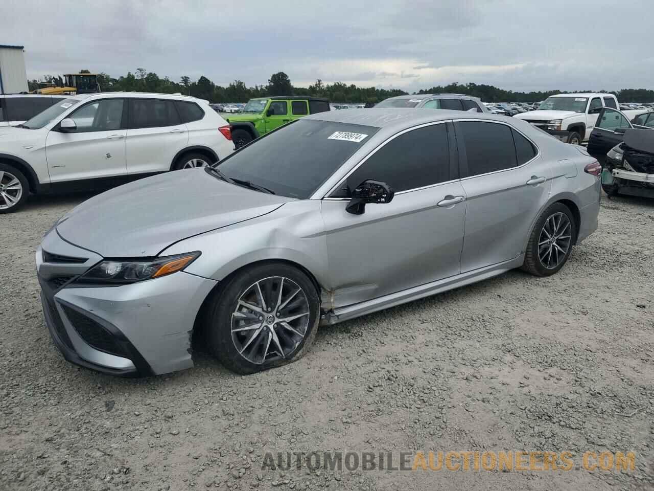 4T1G11AK3MU563040 TOYOTA CAMRY 2021