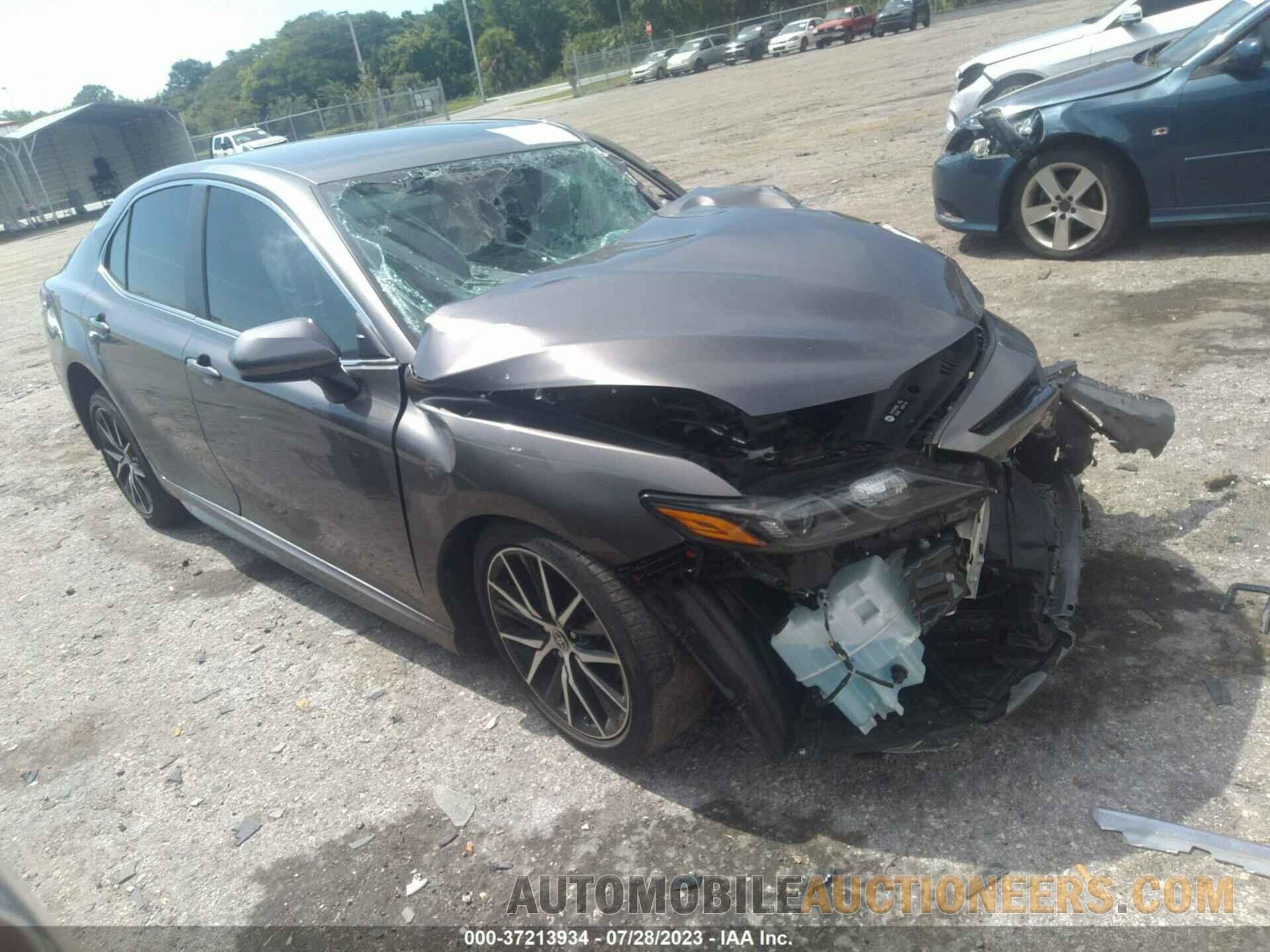 4T1G11AK3MU571817 TOYOTA CAMRY 2021