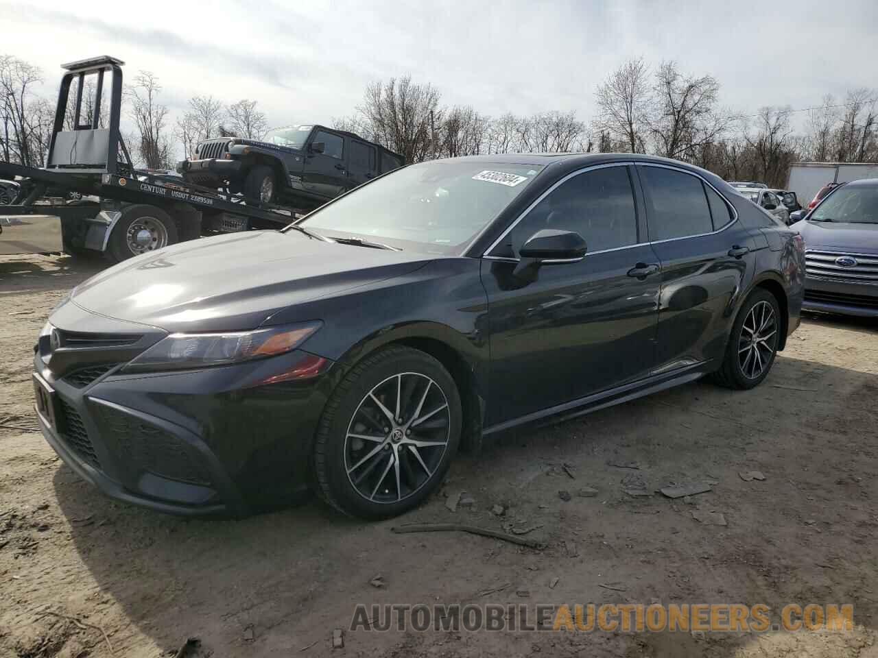 4T1G11AK3MU575429 TOYOTA CAMRY 2021