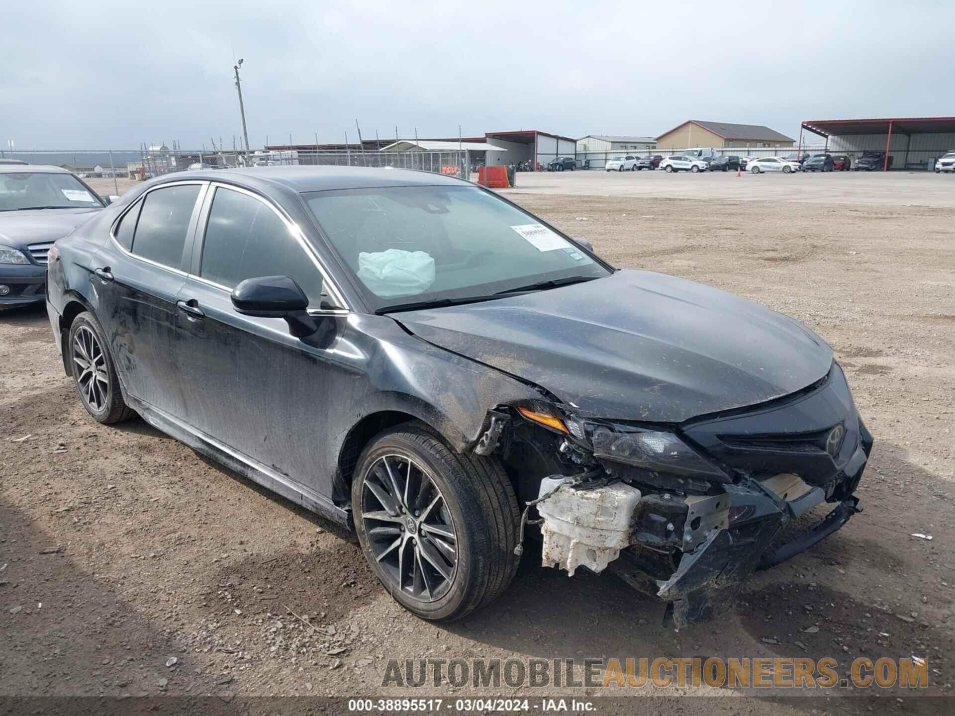 4T1G11AK3MU597267 TOYOTA CAMRY 2021