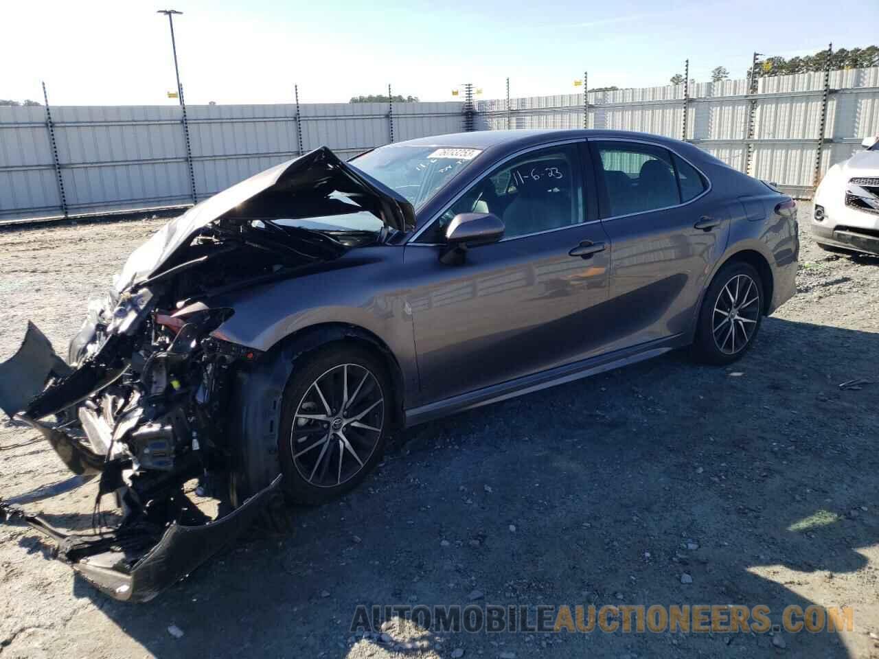 4T1G11AK3MU614908 TOYOTA CAMRY 2021