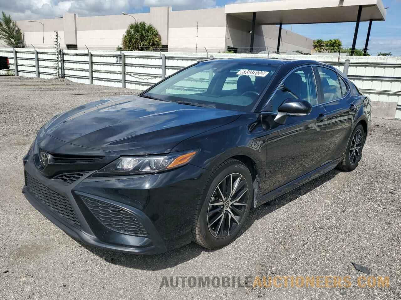 4T1G11AK3NU031028 TOYOTA CAMRY 2022