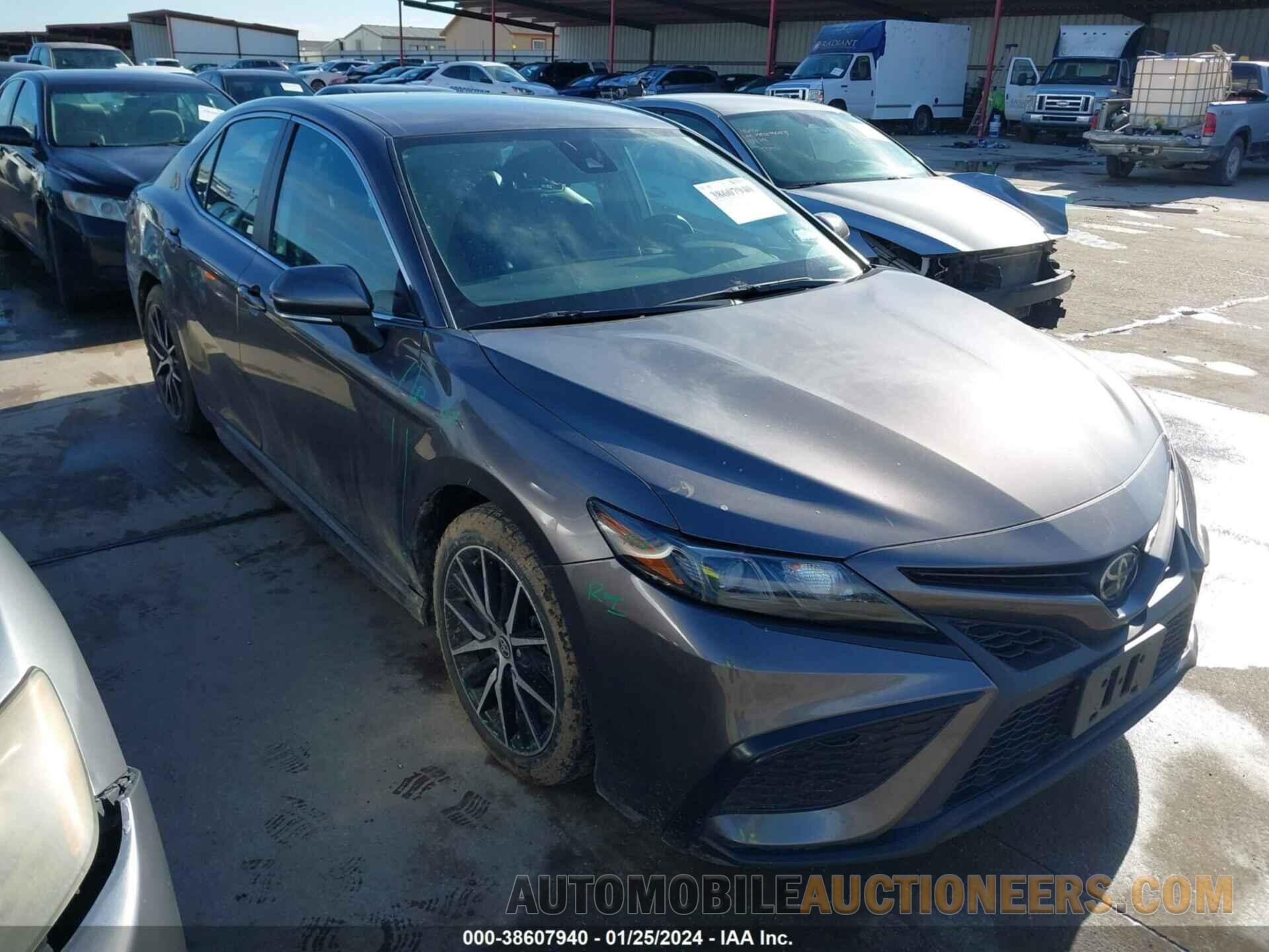 4T1G11AK3NU048069 TOYOTA CAMRY 2022