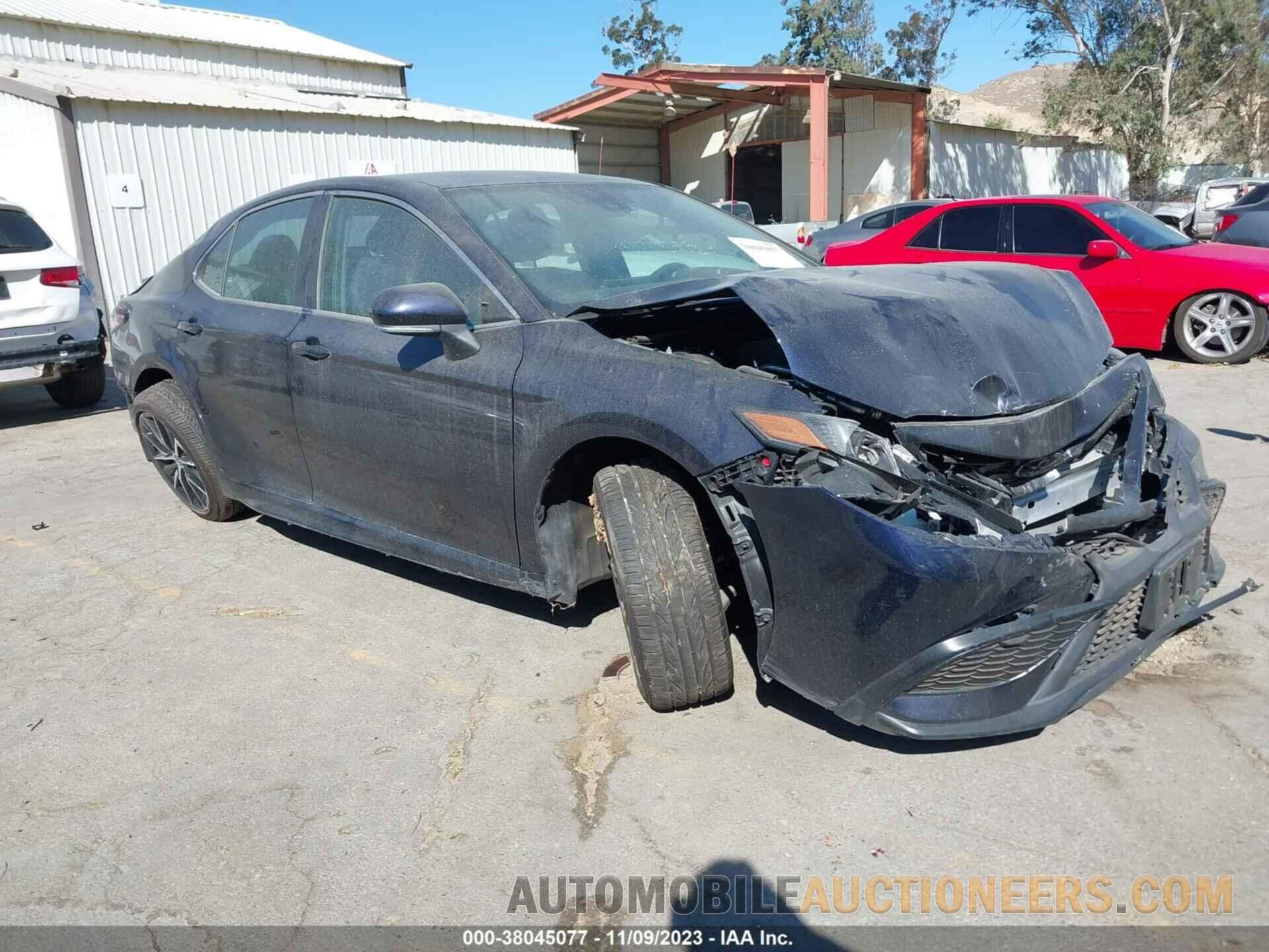 4T1G11AK3NU050565 TOYOTA CAMRY 2022