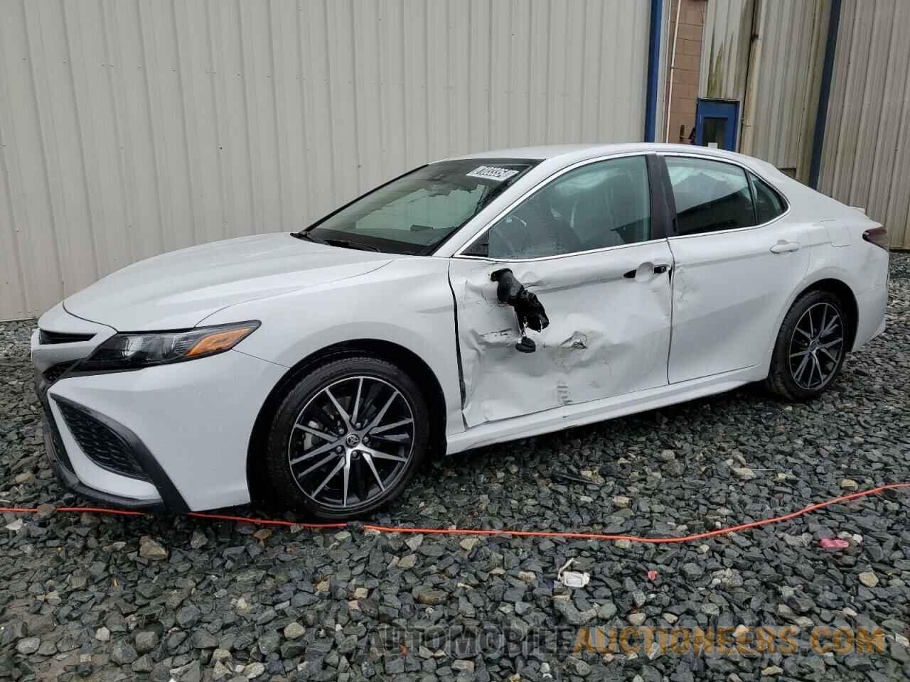 4T1G11AK3NU056754 TOYOTA CAMRY 2022