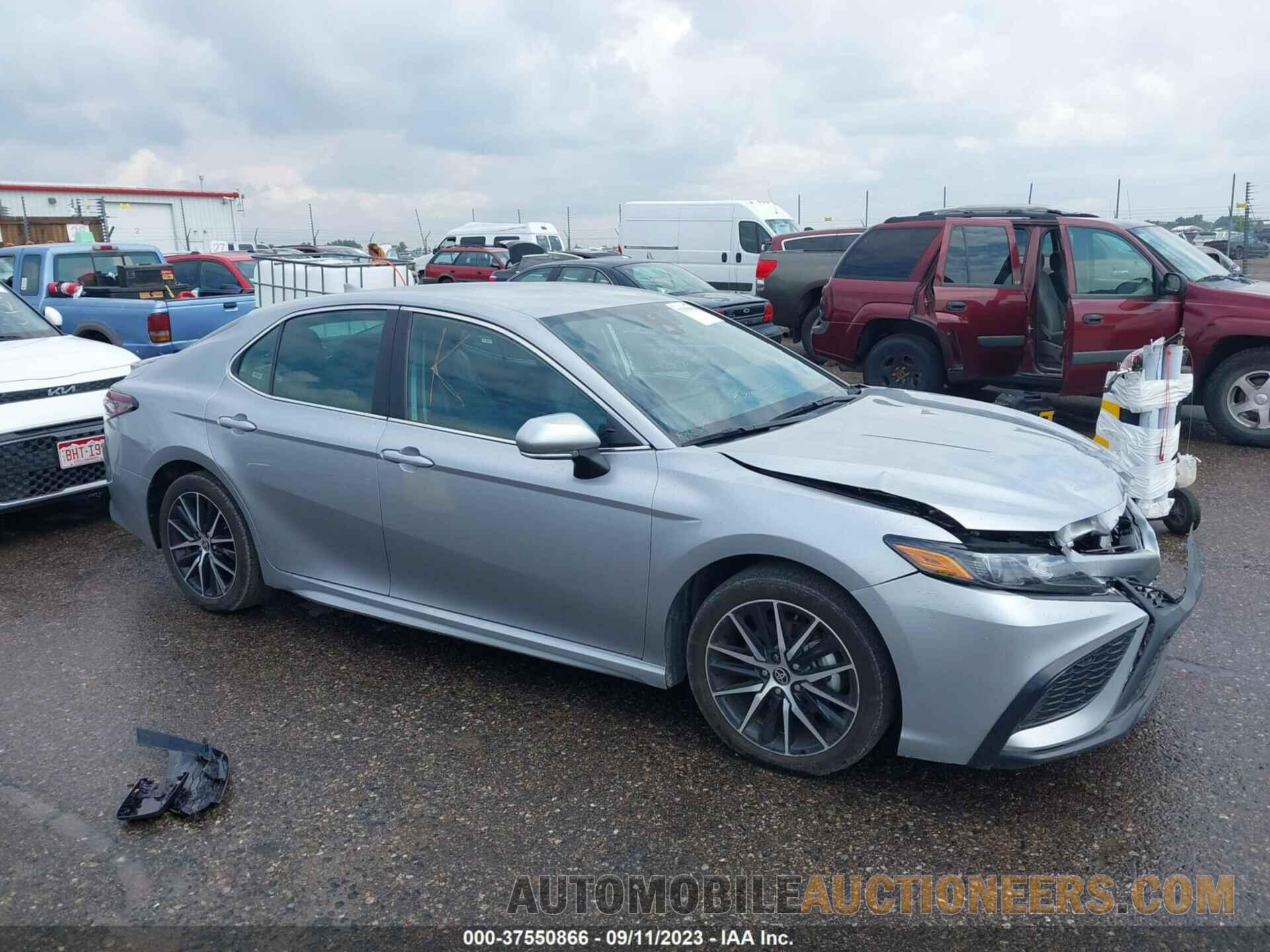 4T1G11AK3NU618202 TOYOTA CAMRY 2022