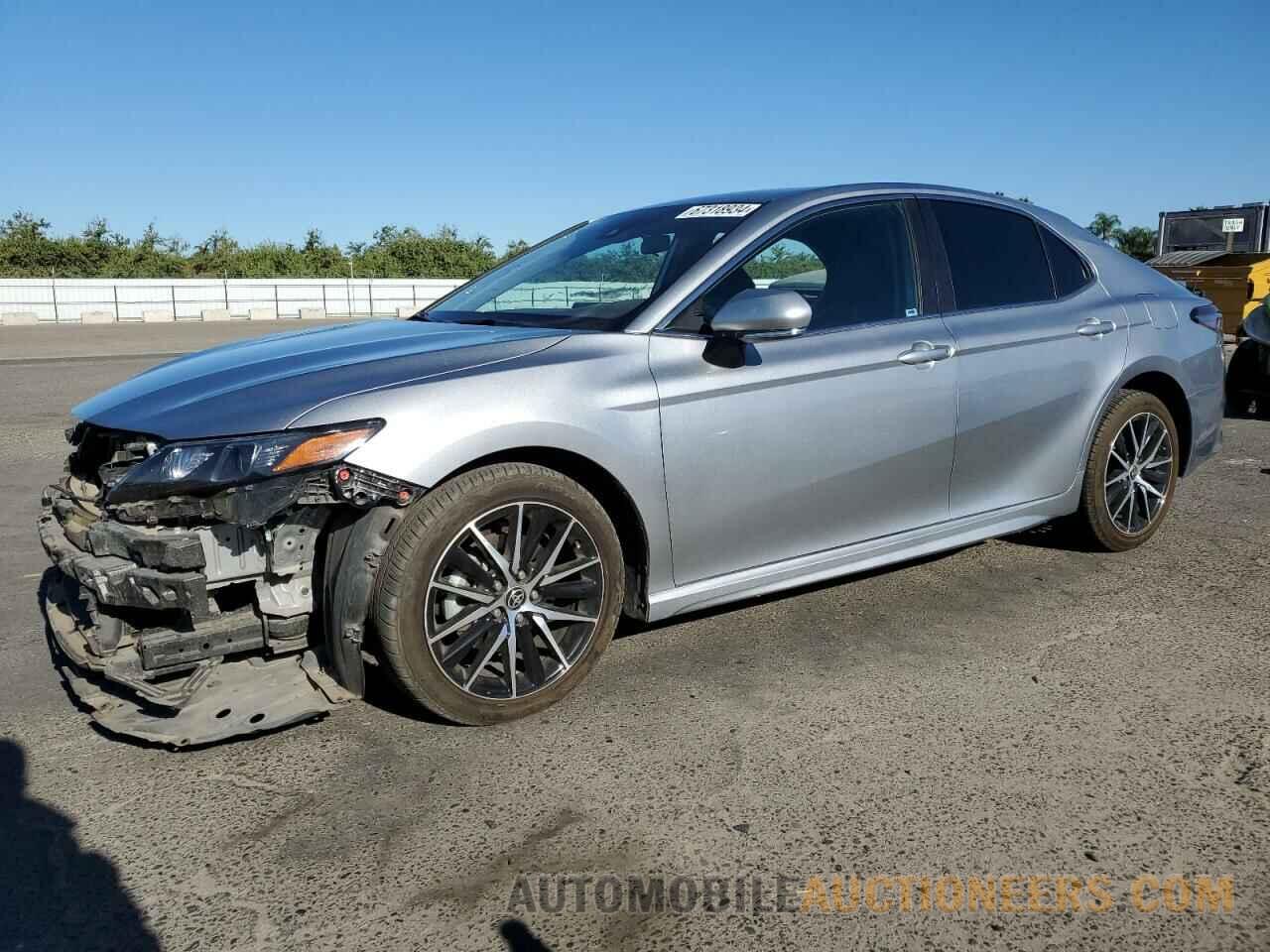 4T1G11AK3NU618992 TOYOTA CAMRY 2022