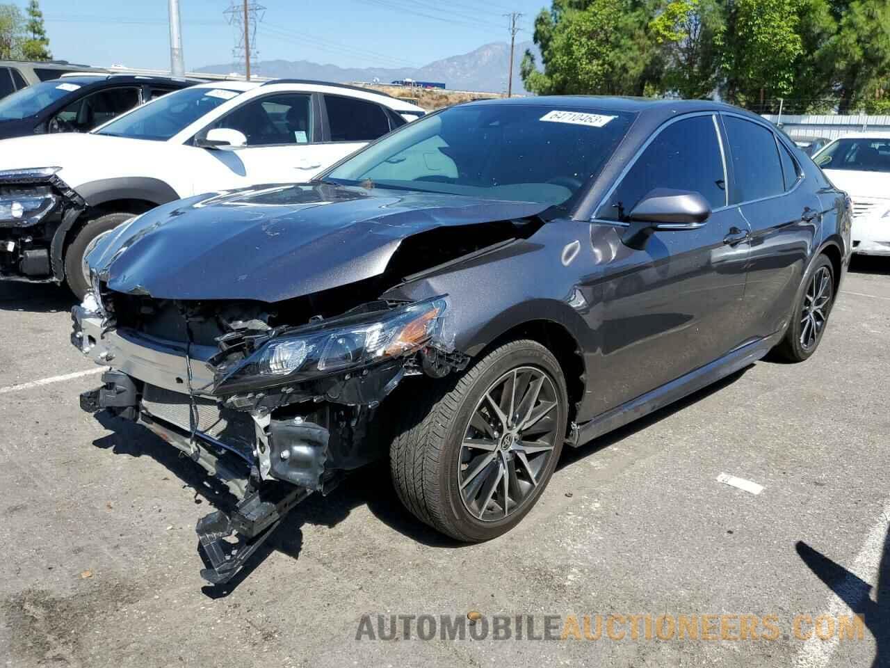 4T1G11AK3NU628387 TOYOTA CAMRY 2022