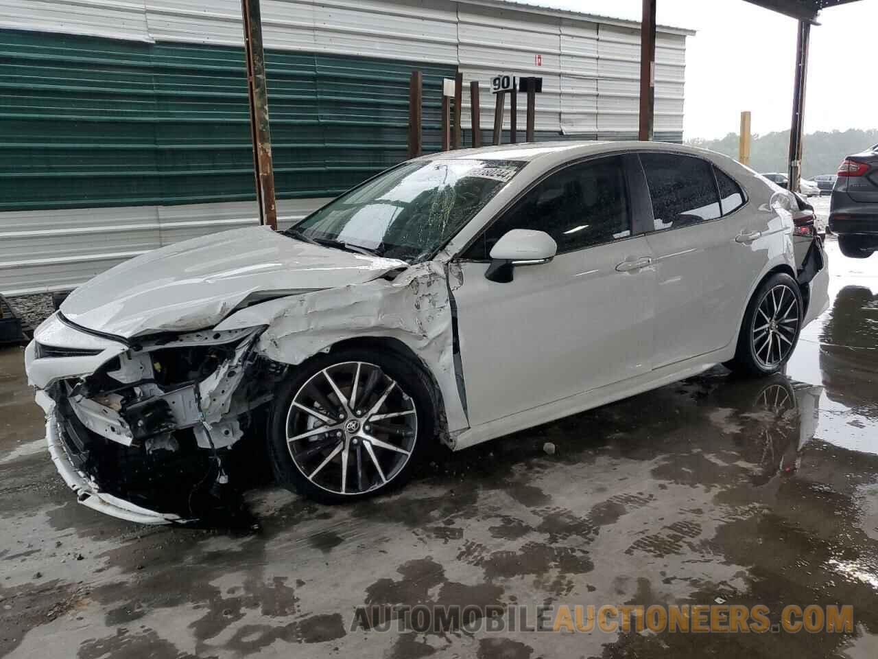 4T1G11AK3NU632598 TOYOTA CAMRY 2022