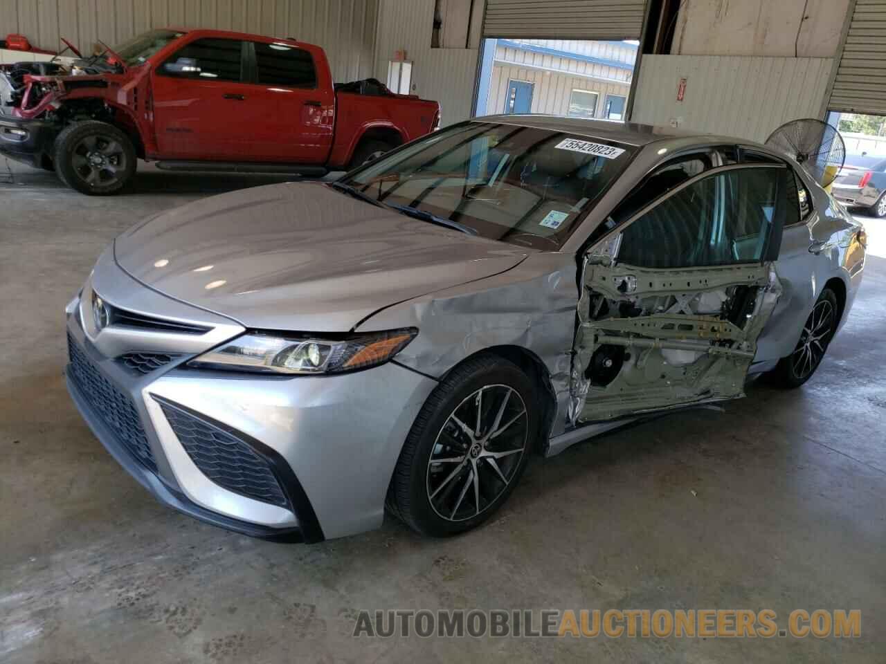 4T1G11AK3NU650664 TOYOTA CAMRY 2022