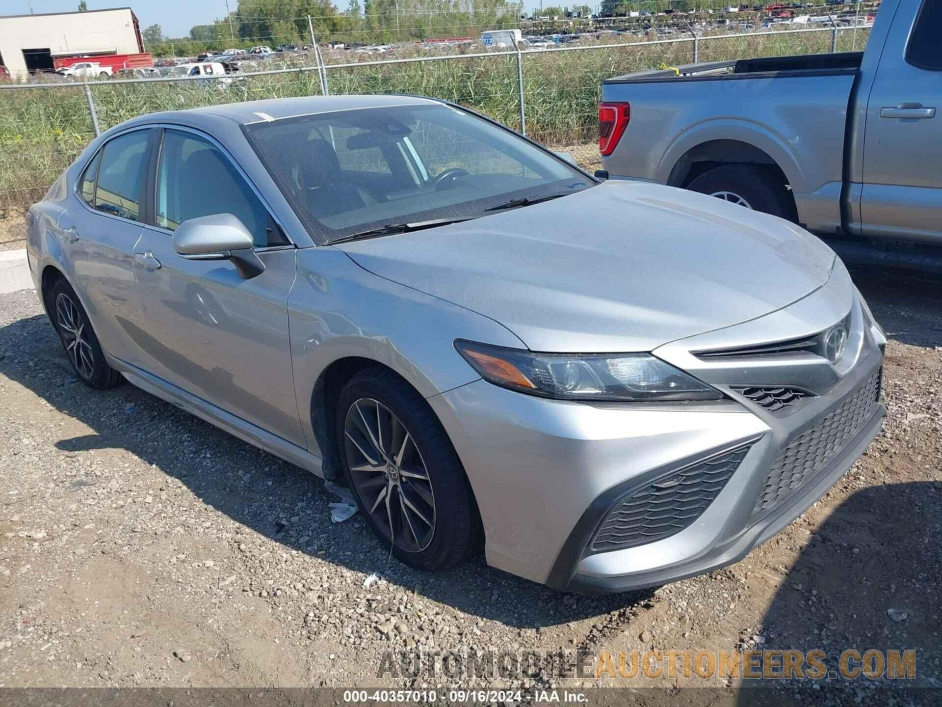 4T1G11AK3NU660241 TOYOTA CAMRY 2022