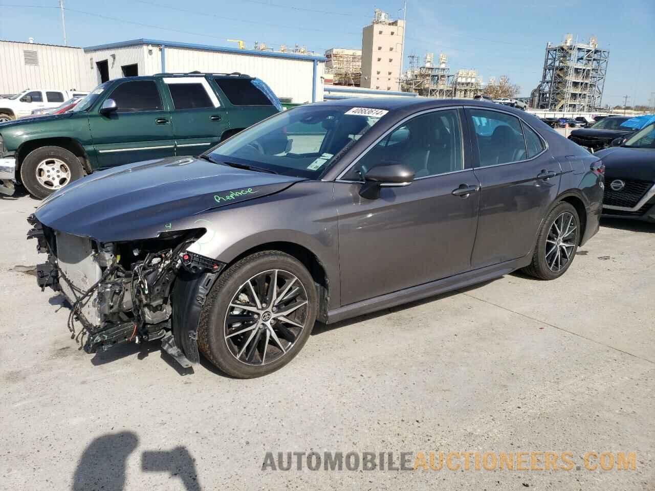 4T1G11AK3NU660966 TOYOTA CAMRY 2022