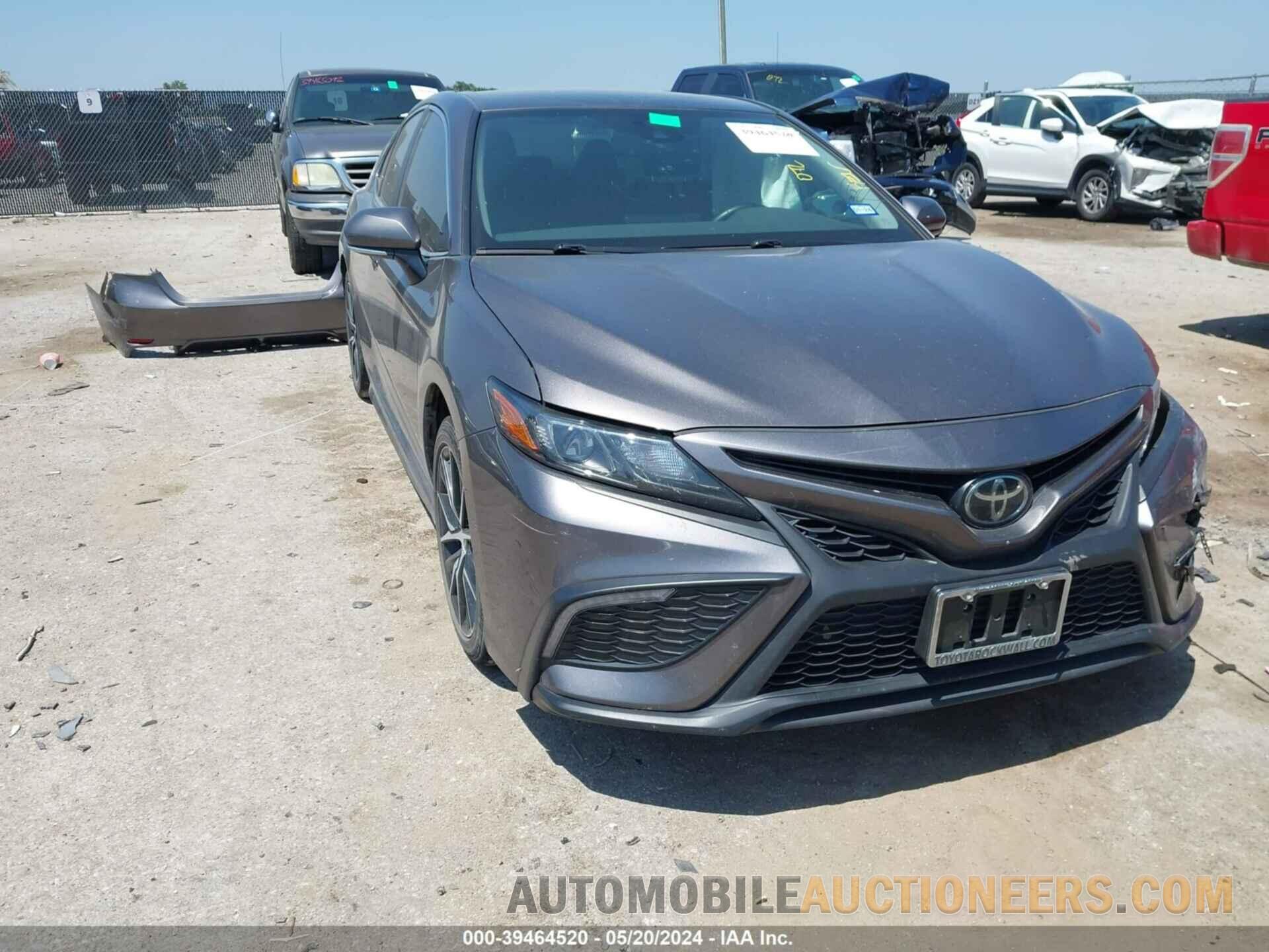 4T1G11AK3NU661423 TOYOTA CAMRY 2022