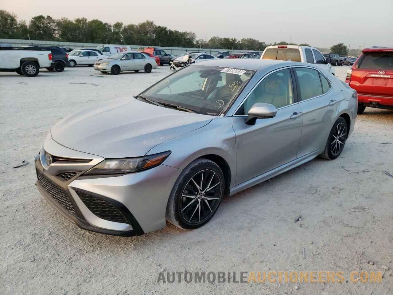 4T1G11AK3NU662698 TOYOTA CAMRY 2022