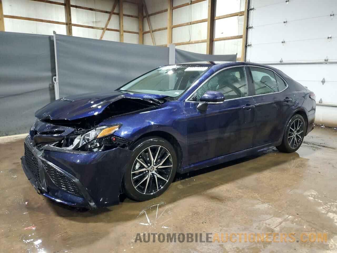 4T1G11AK3NU666167 TOYOTA CAMRY 2022