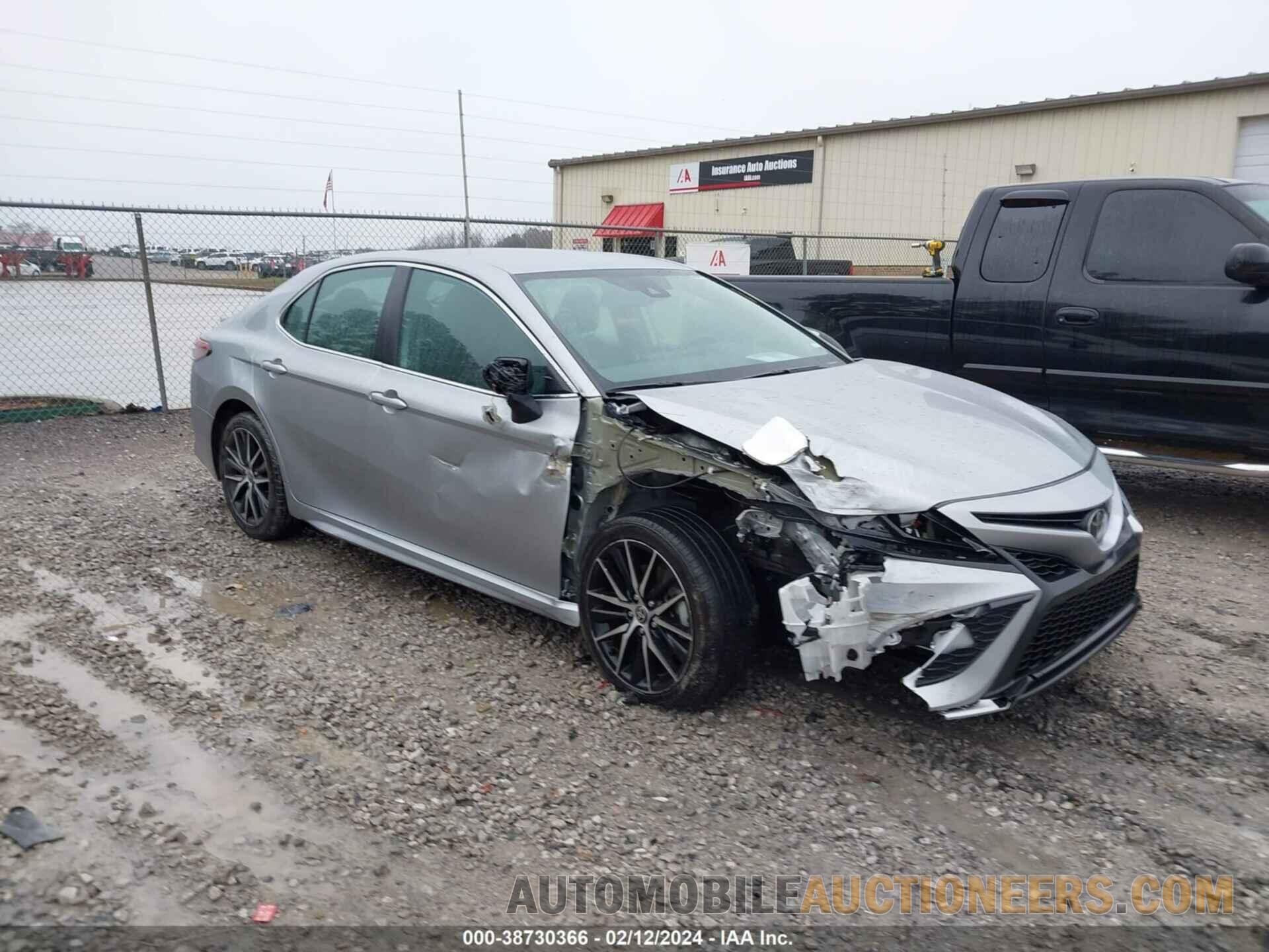 4T1G11AK3NU666220 TOYOTA CAMRY 2022