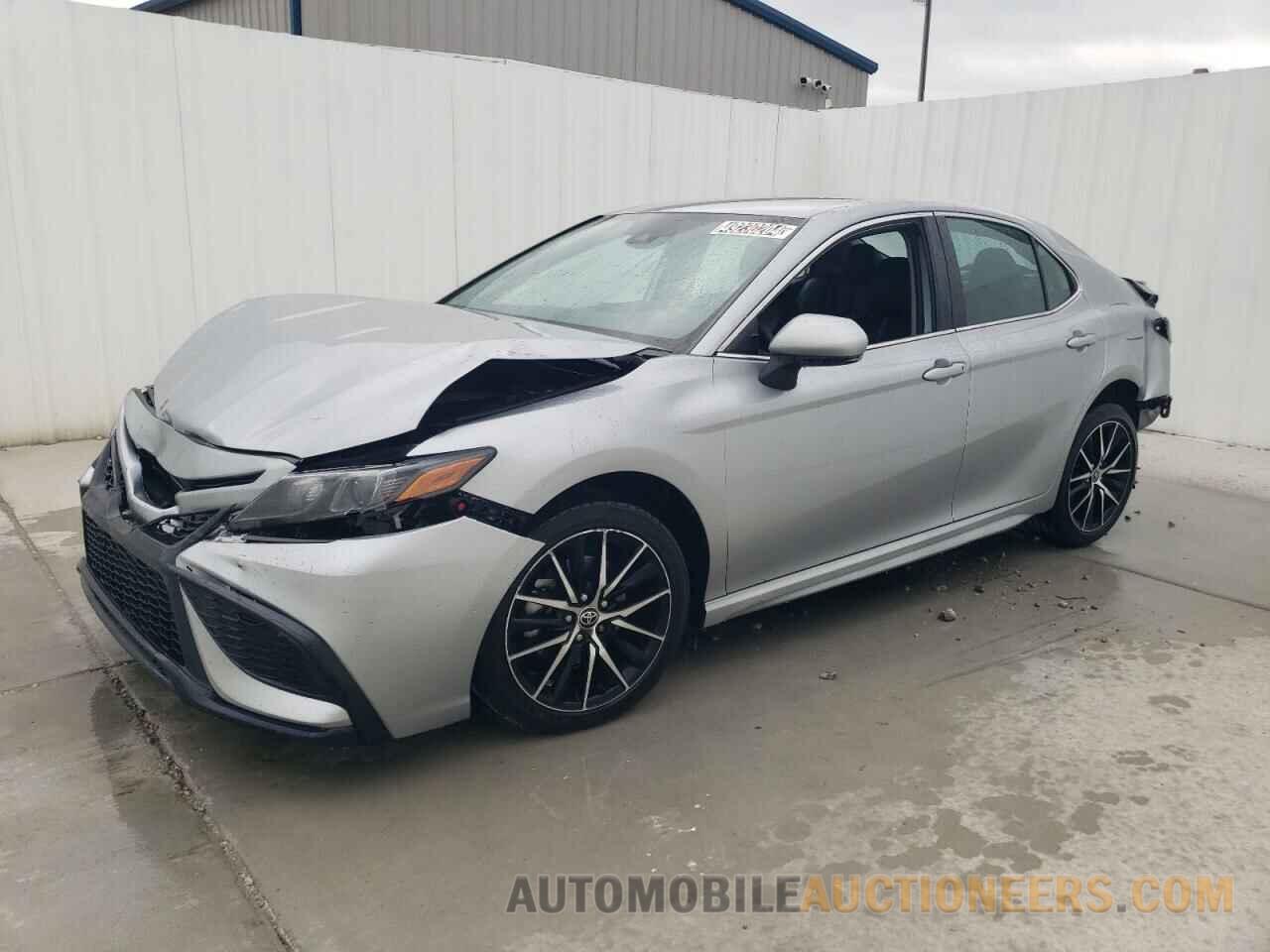 4T1G11AK3NU666573 TOYOTA CAMRY 2022