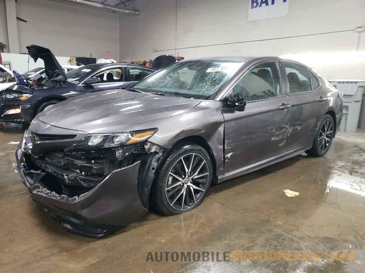 4T1G11AK3NU666816 TOYOTA CAMRY 2022