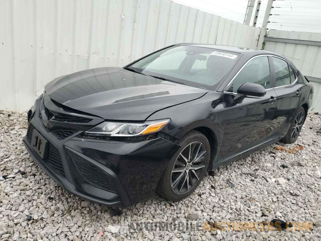 4T1G11AK3NU675094 TOYOTA CAMRY 2022