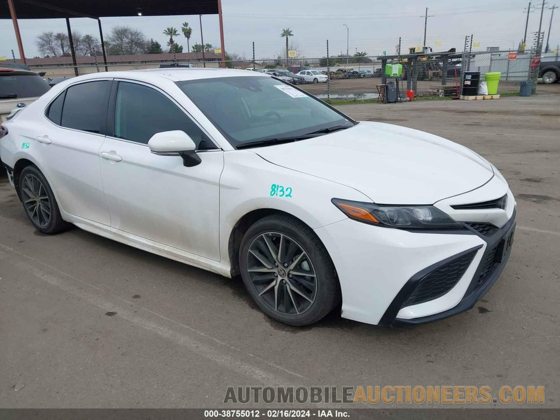 4T1G11AK3NU685169 TOYOTA CAMRY 2022