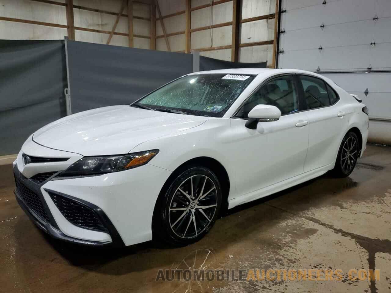 4T1G11AK3NU692381 TOYOTA CAMRY 2022