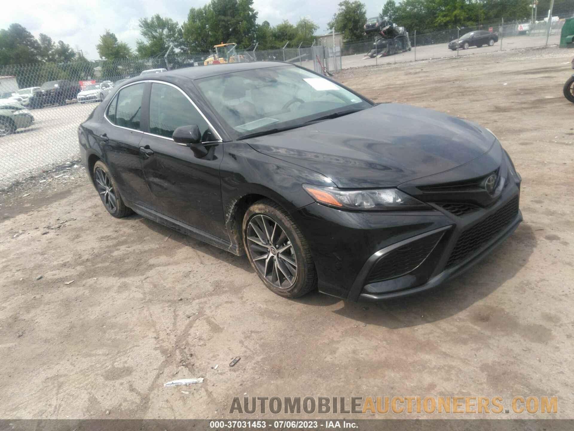 4T1G11AK3NU708823 TOYOTA CAMRY 2022