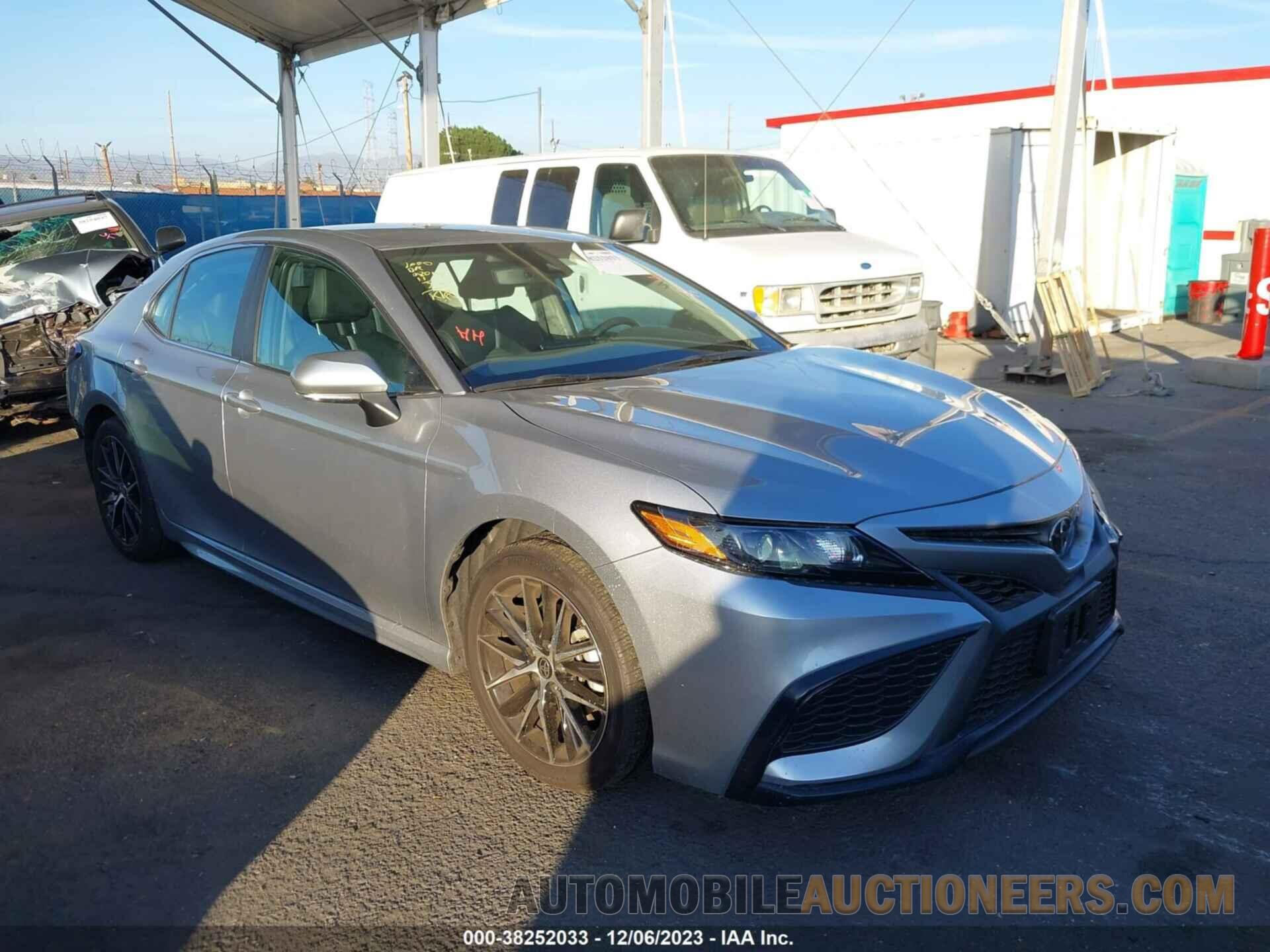 4T1G11AK3NU712807 TOYOTA CAMRY 2022