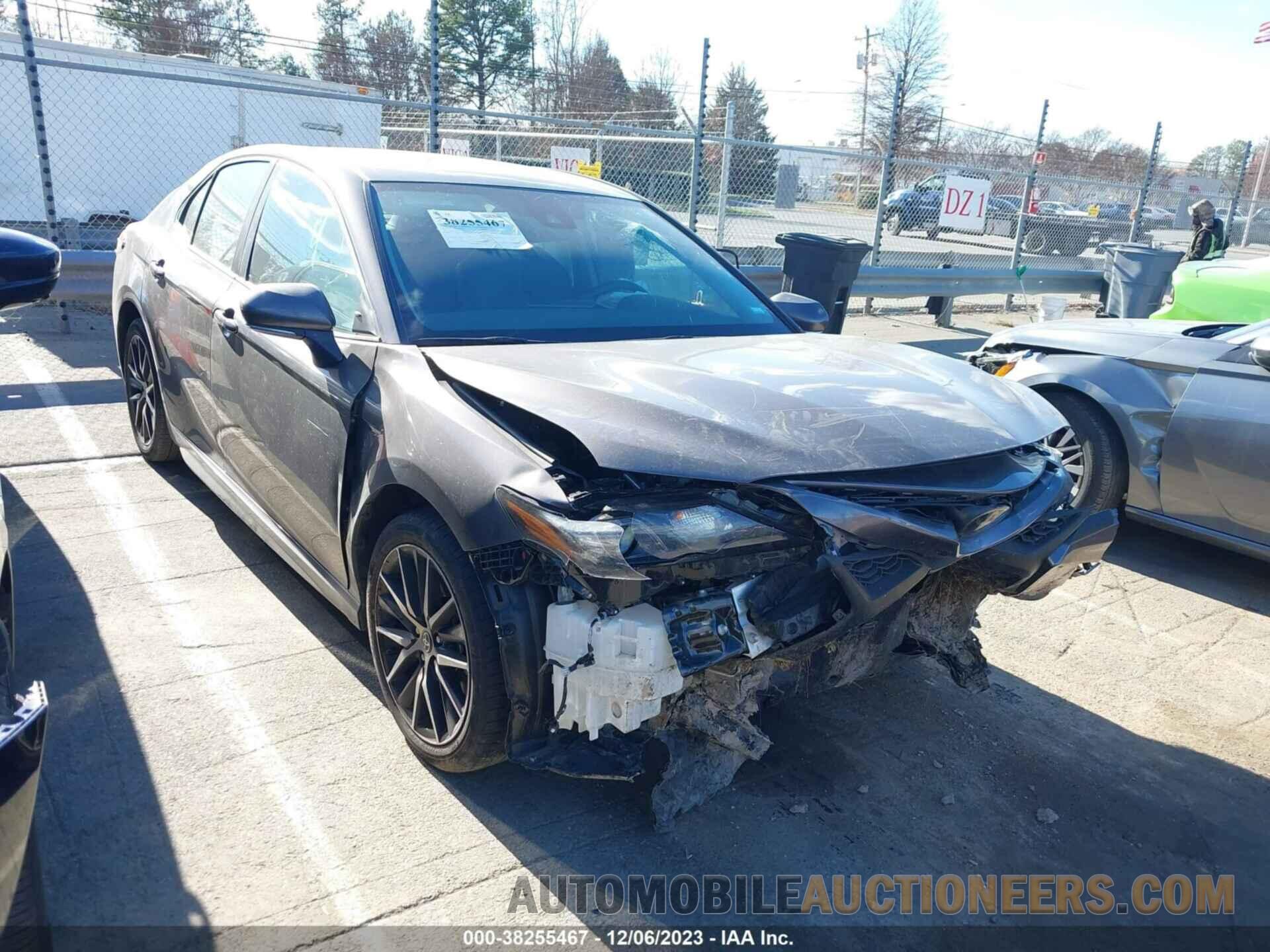 4T1G11AK3NU713844 TOYOTA CAMRY 2022