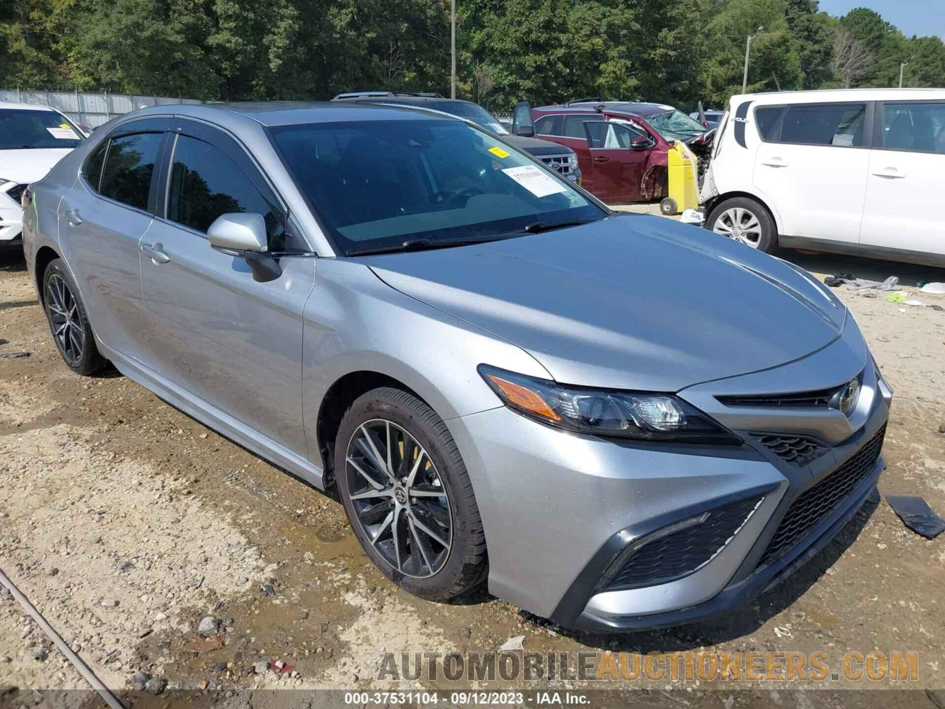 4T1G11AK3NU713858 TOYOTA CAMRY 2022