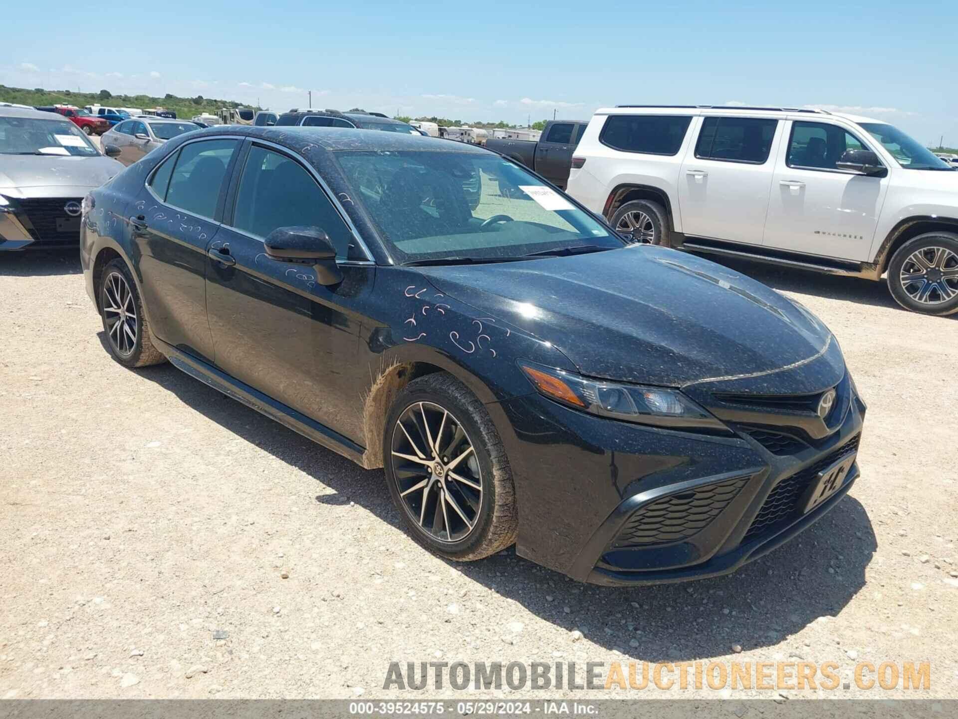 4T1G11AK3NU717540 TOYOTA CAMRY 2022