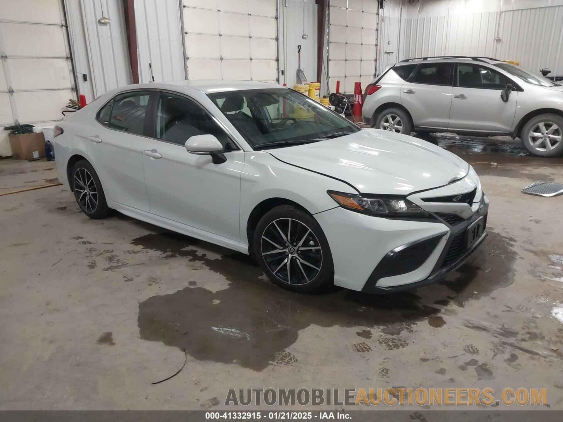 4T1G11AK3PU136882 TOYOTA CAMRY 2023