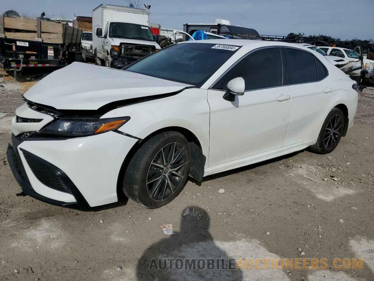 4T1G11AK3PU743834 TOYOTA CAMRY 2023