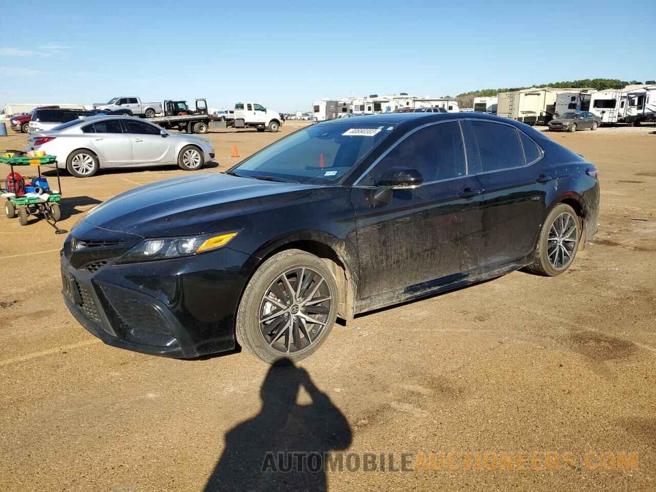 4T1G11AK3PU780530 TOYOTA CAMRY 2023