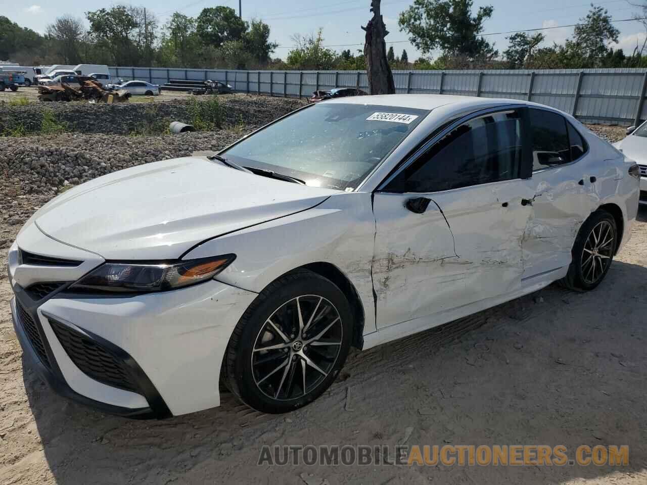 4T1G11AK3PU807080 TOYOTA CAMRY 2023