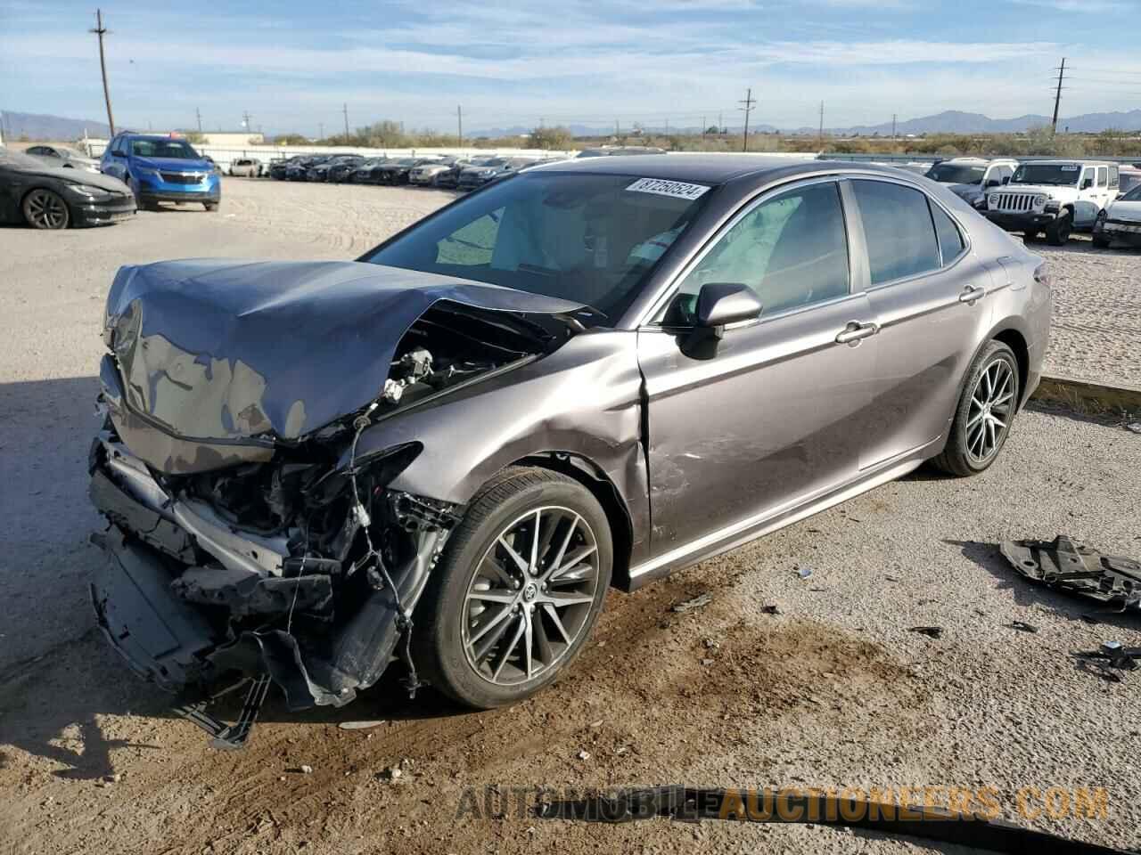 4T1G11AK3RU847579 TOYOTA CAMRY 2024