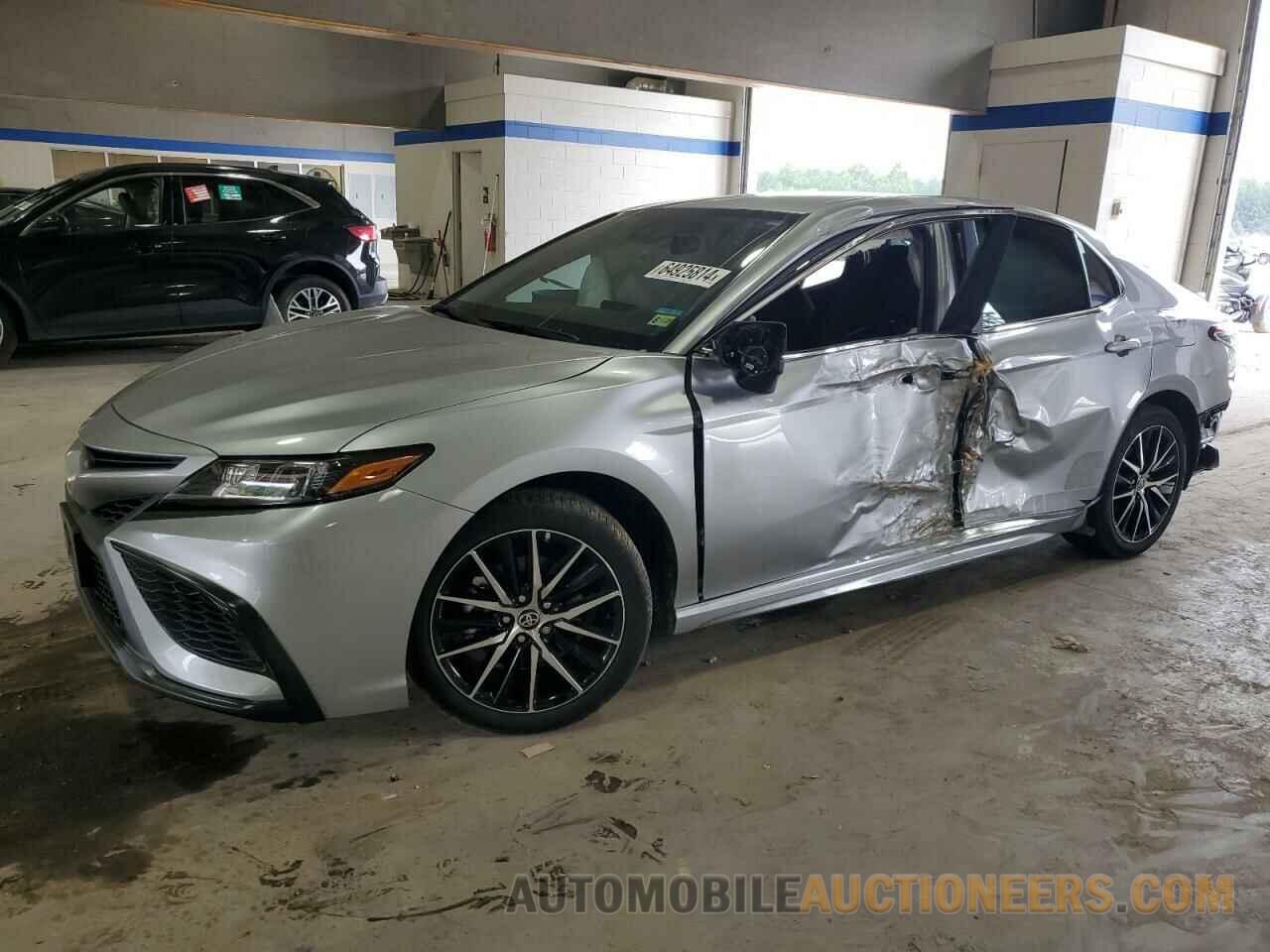 4T1G11AK3RU864026 TOYOTA CAMRY 2024