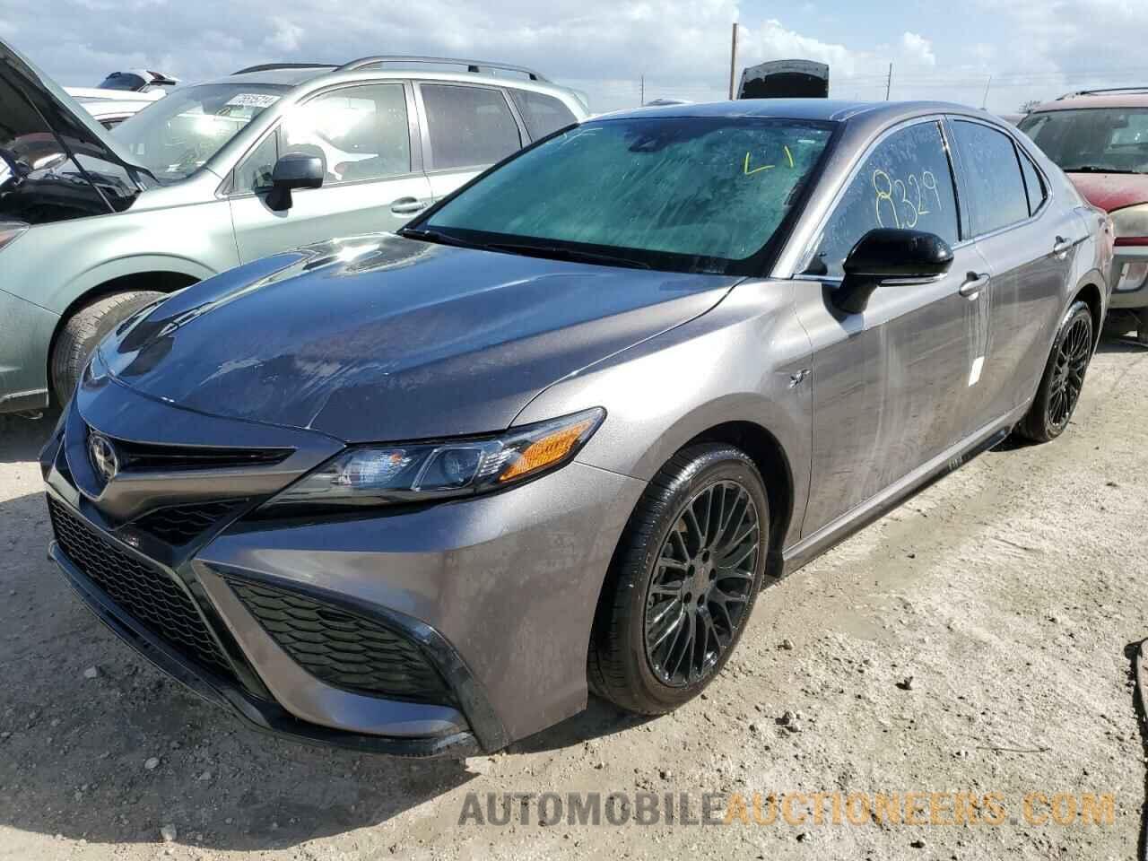 4T1G11AK3RU888939 TOYOTA CAMRY 2024