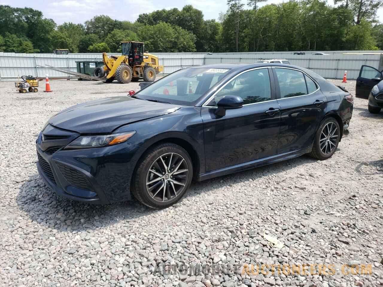 4T1G11AK4MU405659 TOYOTA CAMRY 2021