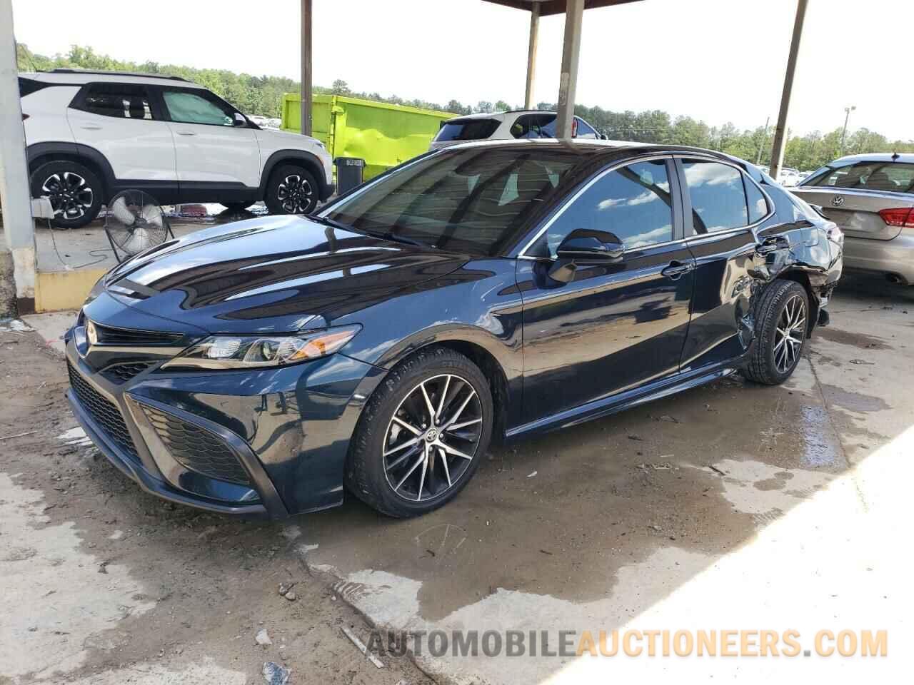 4T1G11AK4MU414314 TOYOTA CAMRY 2021