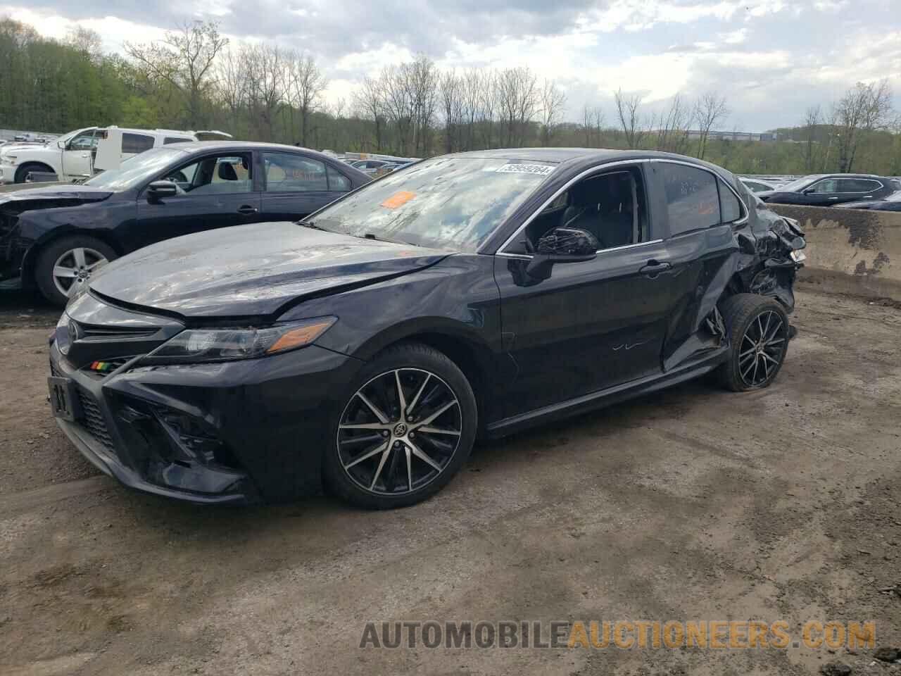 4T1G11AK4MU422302 TOYOTA CAMRY 2021