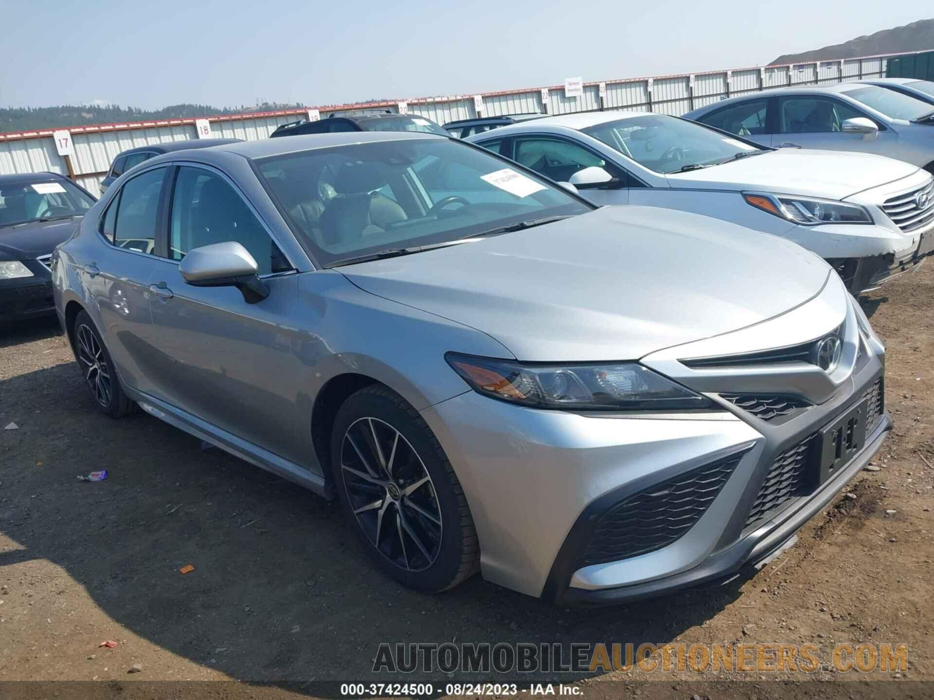 4T1G11AK4MU439097 TOYOTA CAMRY 2021