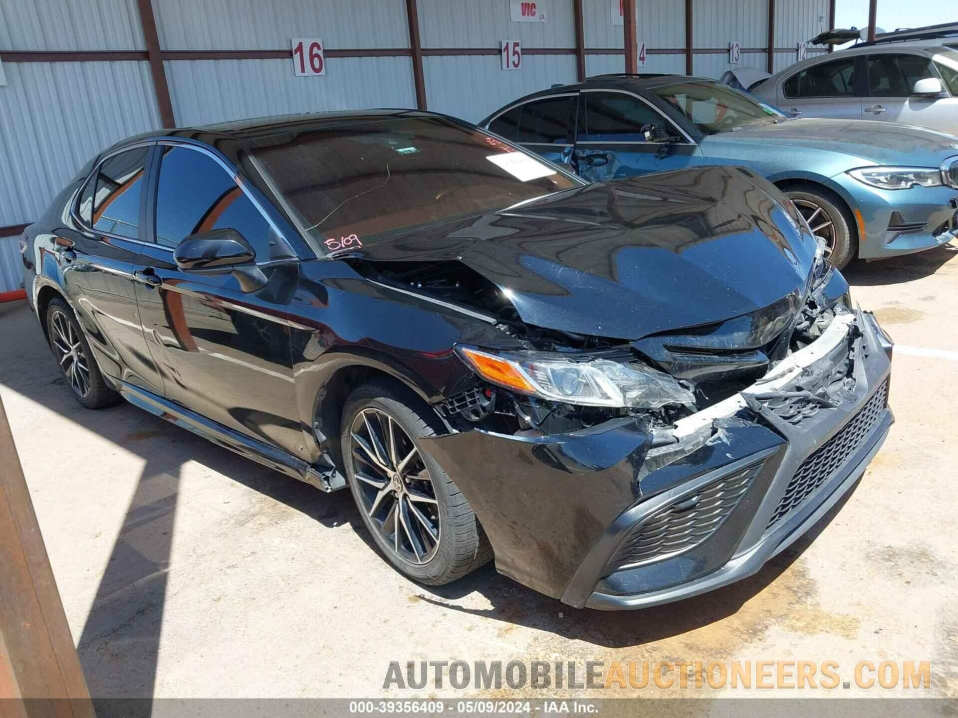 4T1G11AK4MU449838 TOYOTA CAMRY 2021